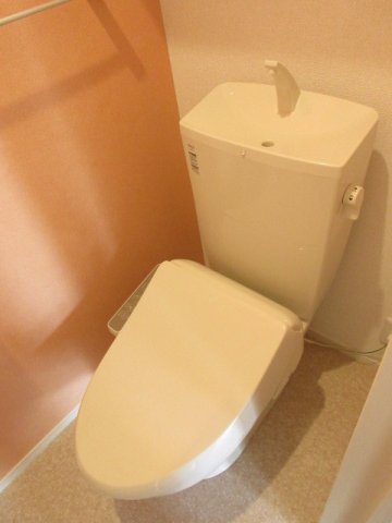 トイレ　ゆったりとした空間のトイレです