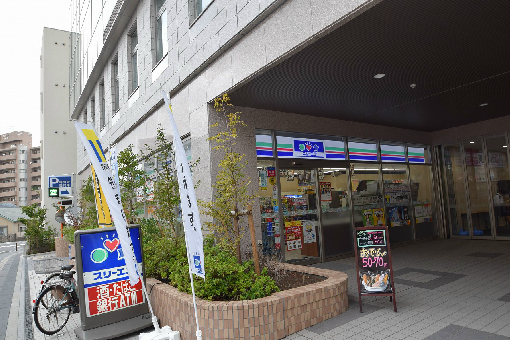 コンビニ　スリーエフ 藤沢駅北口店（コンビニ）まで798m