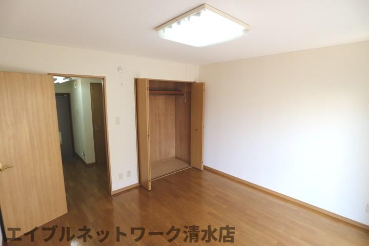 居室・リビング　同物件同タイプ