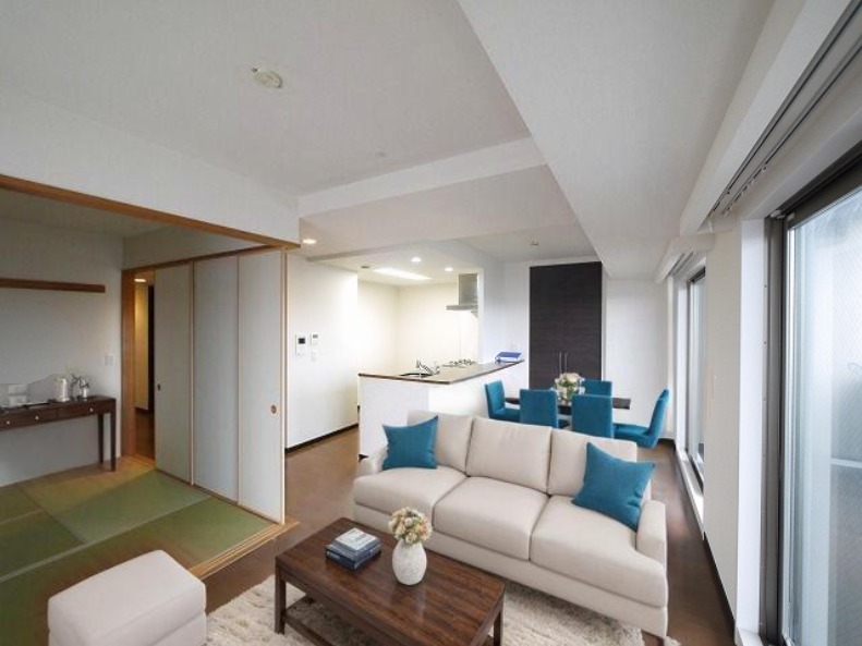 居室・リビング　CGで家具等を配置したもので家具等は含まれません