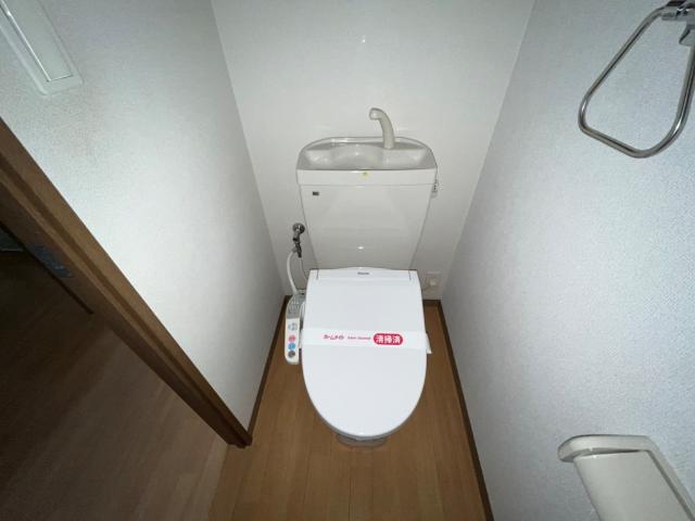 トイレ　シャワー付トイレ