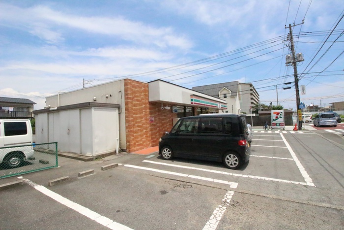 コンビニ　セブンイレブン小田原久野店（コンビニ）まで180m