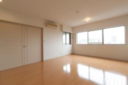 居室・リビング　同タイプのお写真です