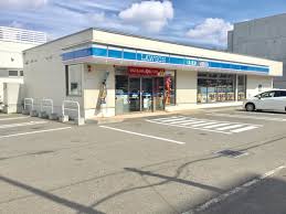 コンビニ　ローソン札幌北18東一丁目店（コンビニ）まで245m