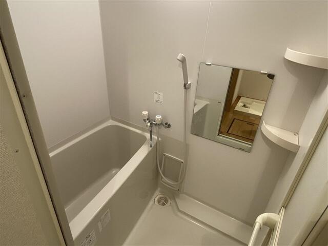 バス・シャワールーム　?