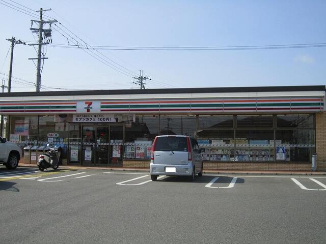 その他　セブンイレブン近江八幡駅東店まで550m