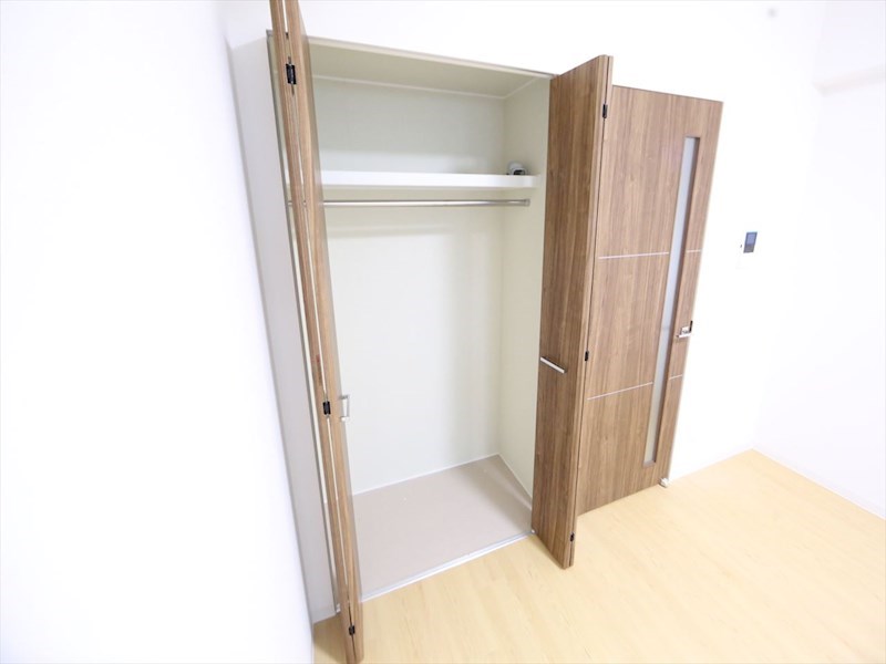 玄関　クローゼット（収納充実してます）