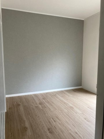 居室・リビング　日当たりが良く昼間は照明いらずです！