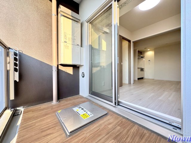 バルコニー　陽当たり良好なバルコニーです