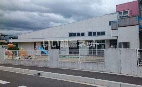 幼稚園・保育園　上岩出保育所（幼稚園・保育園）まで277m
