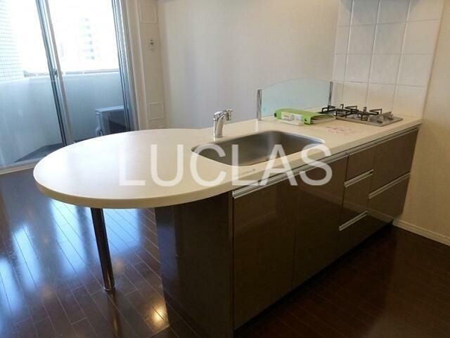 キッチン　2口コンロでお料理もはかどります♪