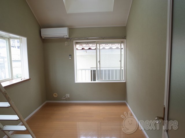 居室・リビング　ロッシェル南台1