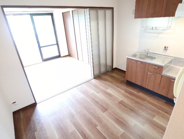 居室・リビング　居間です