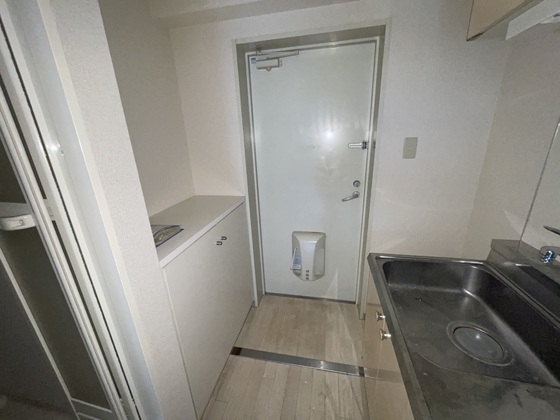 玄関　※別部屋の写真です