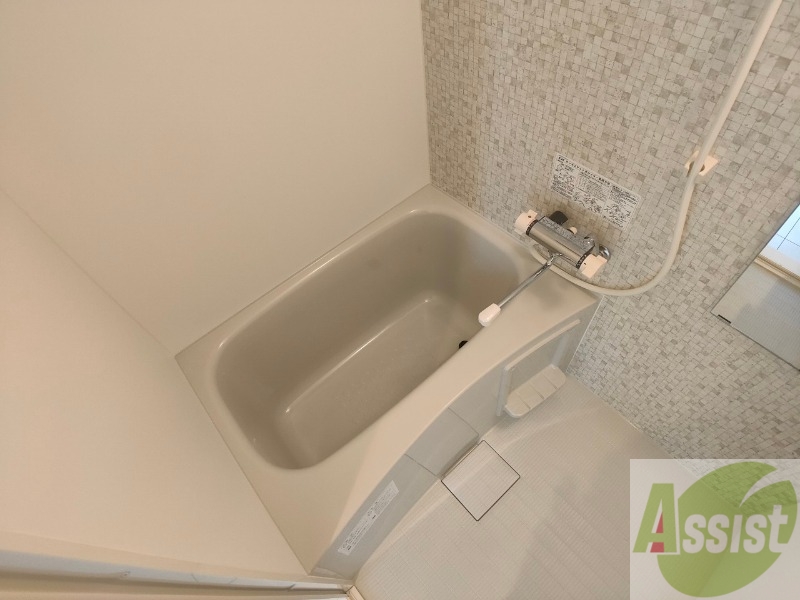 バス・シャワールーム　お風呂です。ゆっくりお風呂につかるのも体に良いですね～