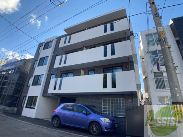 建物外観　札幌市北区麻生町「ｌｕｃｅ　ｓｏｌａｒｅ麻生」
