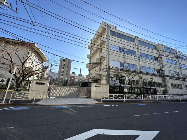 小学校　深川小学校（小学校）まで206m