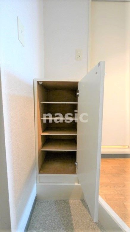 玄関　シューズボックス