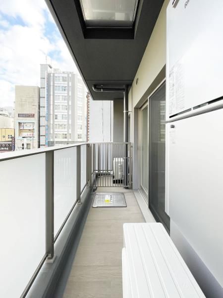 バルコニー　バルコニーからの眺めを楽しみながら食事をしませんか