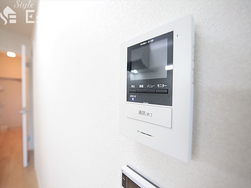 セキュリティ　モニター付きインターホン