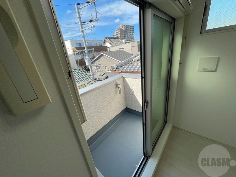 バルコニー　綺麗なバルコニーです