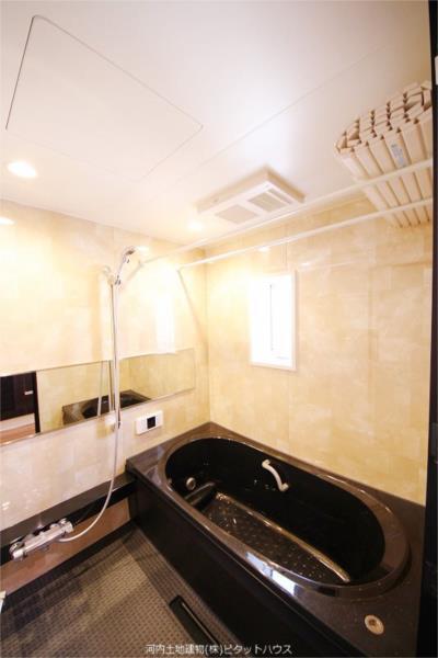 バス・シャワールーム　追い焚き・浴室乾燥機付き