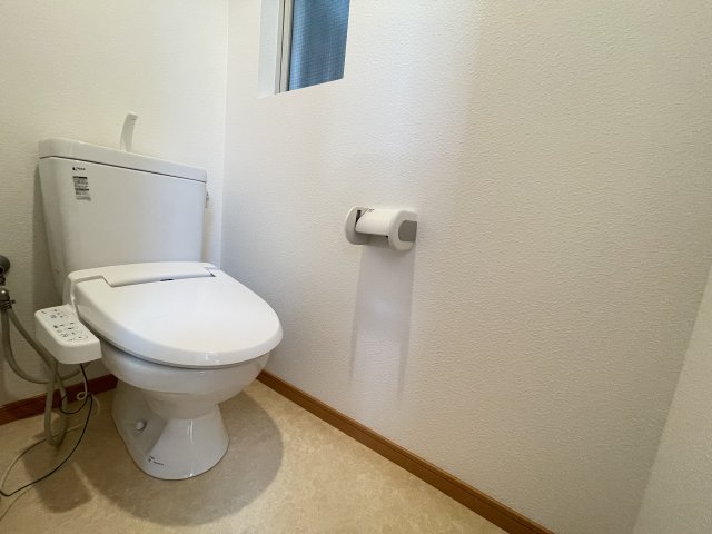 トイレ　コンパクトで使いやすいトイレです