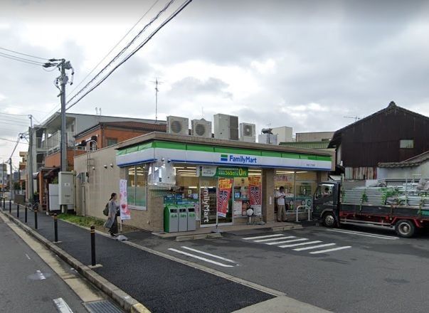コンビニ　ファミリーマート栄生二丁目店（コンビニ）まで480m