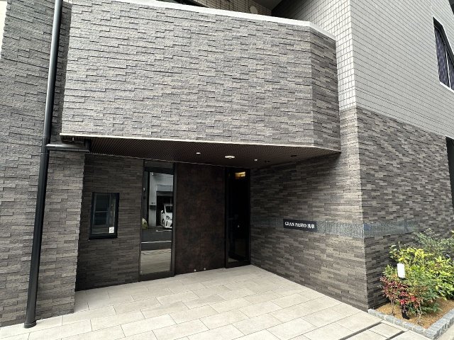 エントランス　建物の内部です