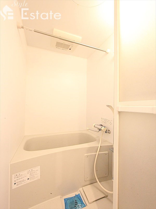 バス・シャワールーム　バスルーム