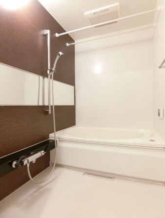 バス・シャワールーム　風呂