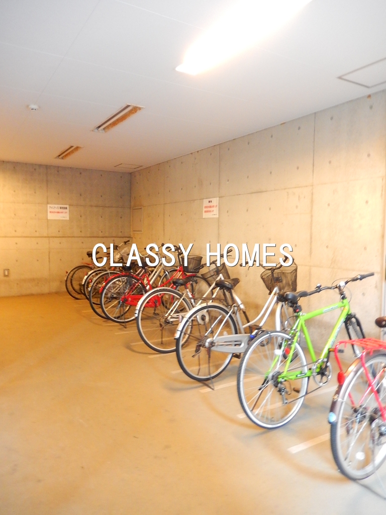 その他共有部分　1996年竣工 アメニティ55：駐輪場