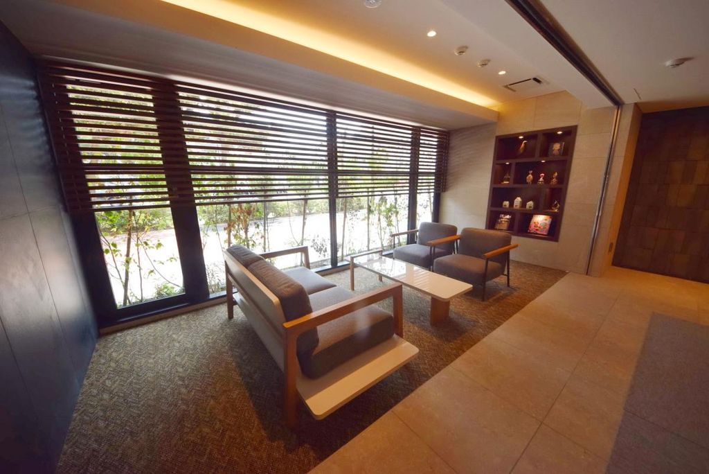 エントランス　リビング/居室