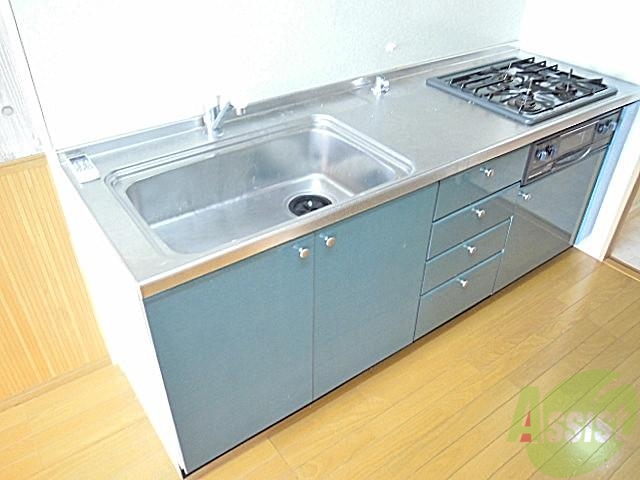 キッチン　お家付近に自転車・原付停めれますよ。安心ですね～。