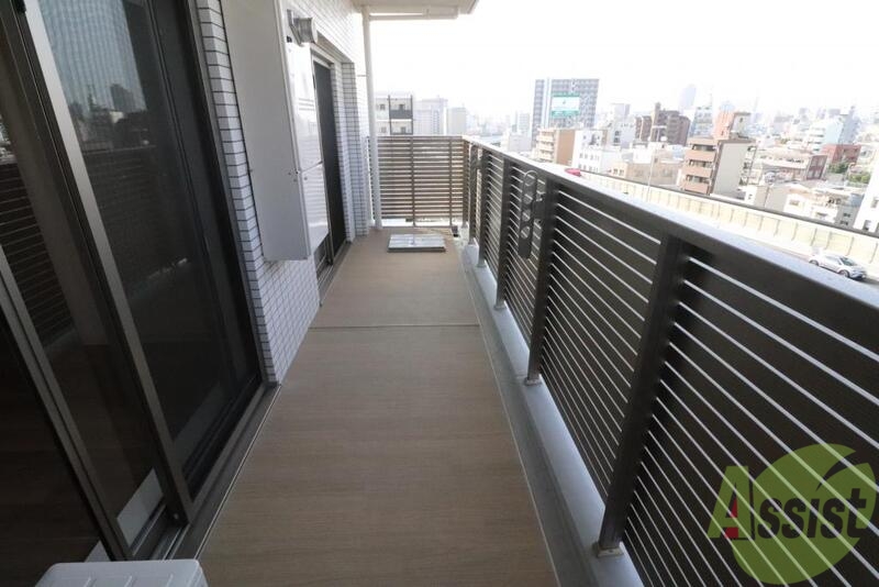 バルコニー　広々としたバルコニー！