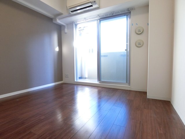 居室・リビング　詳細は、RISUMO江坂本店→06-6155-7137まで♪