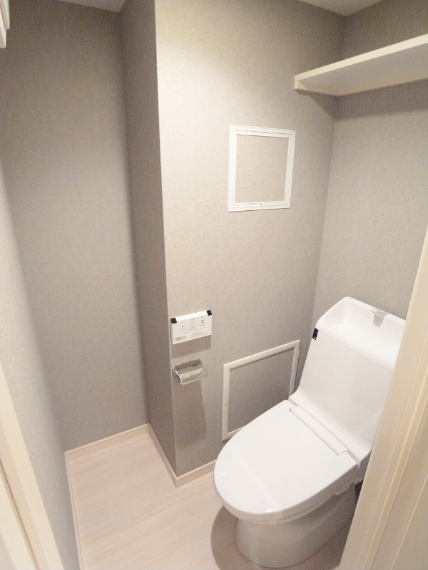 トイレ　嬉しい温水洗浄便座♪