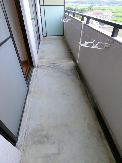 バルコニー　お布団がたくさん干せます