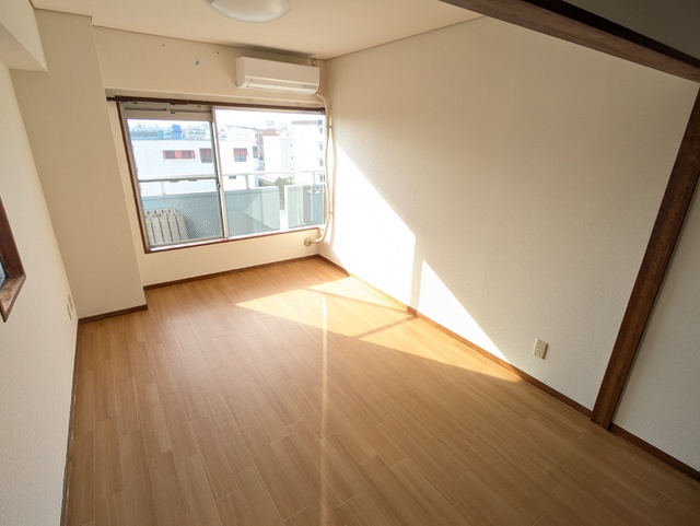 居室・リビング　★★６．１帖の洋室です♪★★