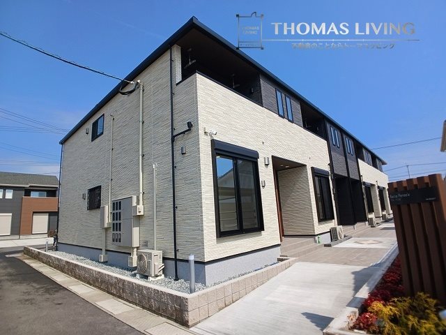 建物外観　※建築中