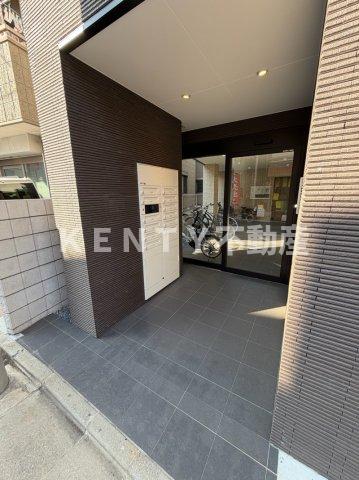 エントランス　建物の内部です