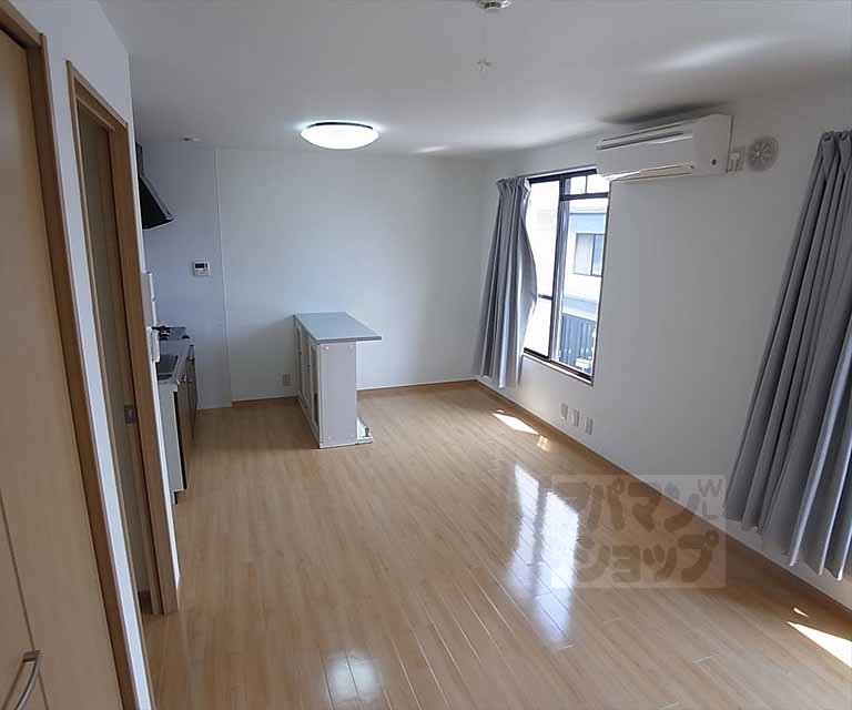 その他部屋・スペース　バルコニーはありません。窓のみのお部屋です。