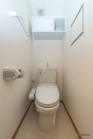 トイレ　トイレ　ウォシュレット付き