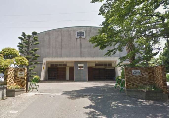 中学校　桃山中学校（中学校）まで630m