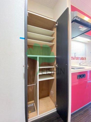 玄関　下駄箱もしっかりついてます！