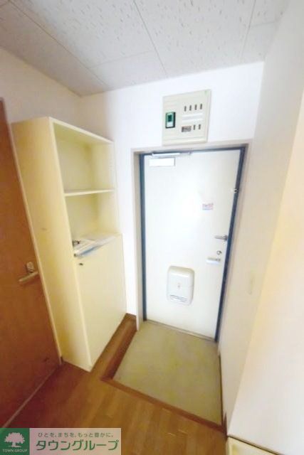 玄関　玄関収納あり