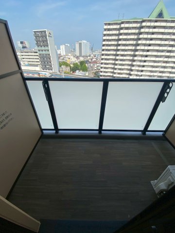 バルコニー　外からの目が気にならないバルコニーで洗濯物が干せます