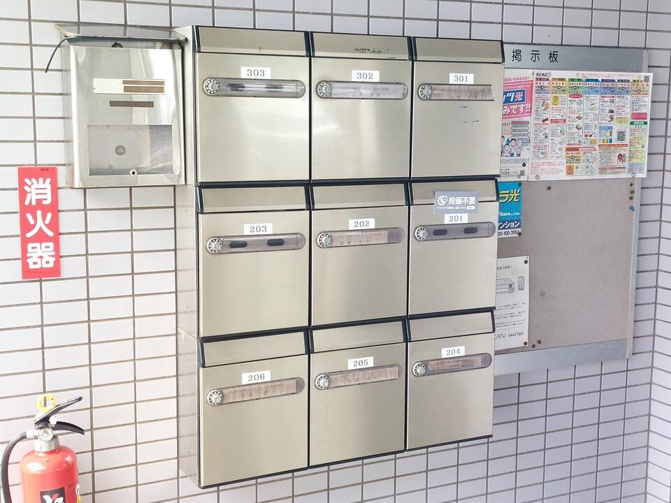 エントランス　メールBOX