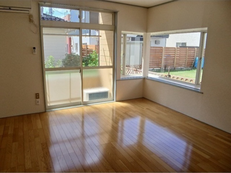 居室・リビング　図面と現状に相違がある場合には現状を優先