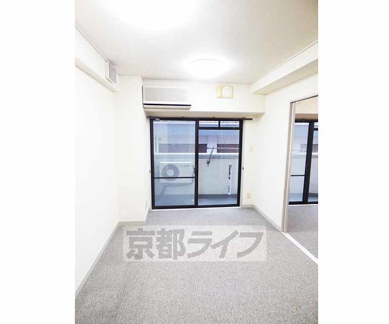 居室・リビング　広々としたリビングです。